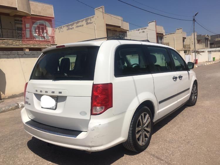 دودج كارافان
